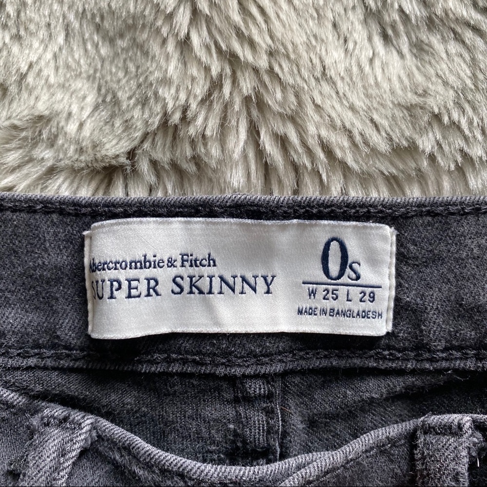 Abercrombie & Fitch Black Super Skinny Jeans